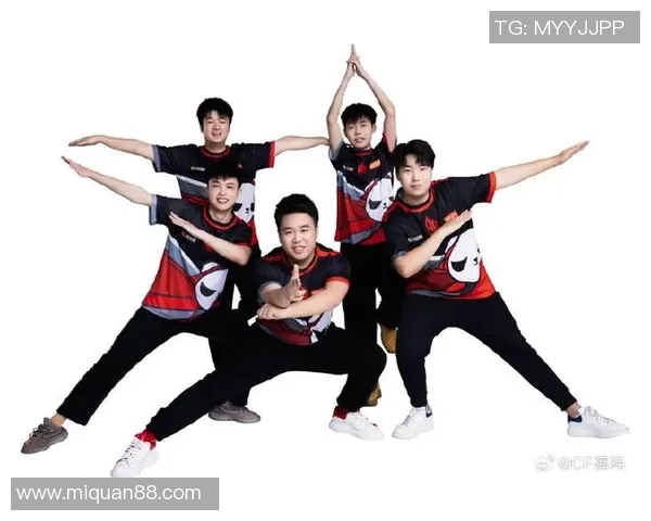 嘉玮在穿越火线中逆转战局成为团队最强指挥官的传奇故事